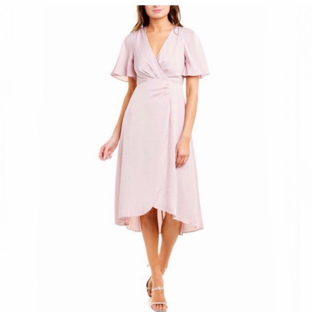 ASTR Delaney Flutter Sleeve MIDI Dress Size M